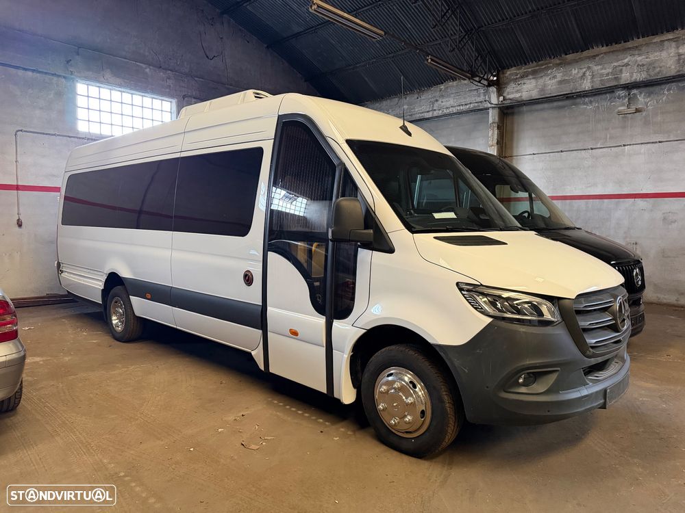 Mercedes Benz Sprinter 519 - 1