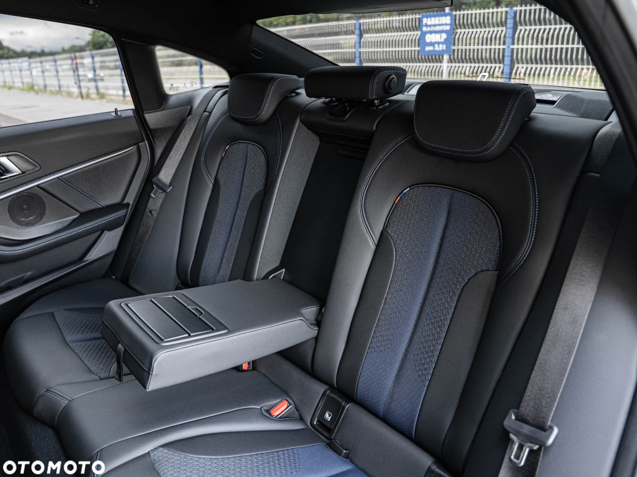 BMW Seria 2 220d xDrive M Sport sport - 30