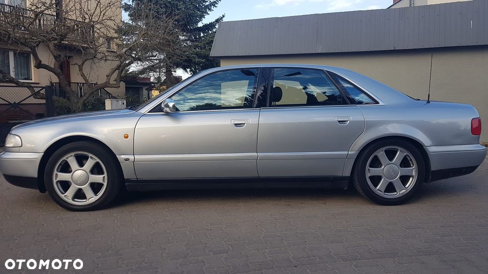 Audi S8 4.2 Quattro - 11