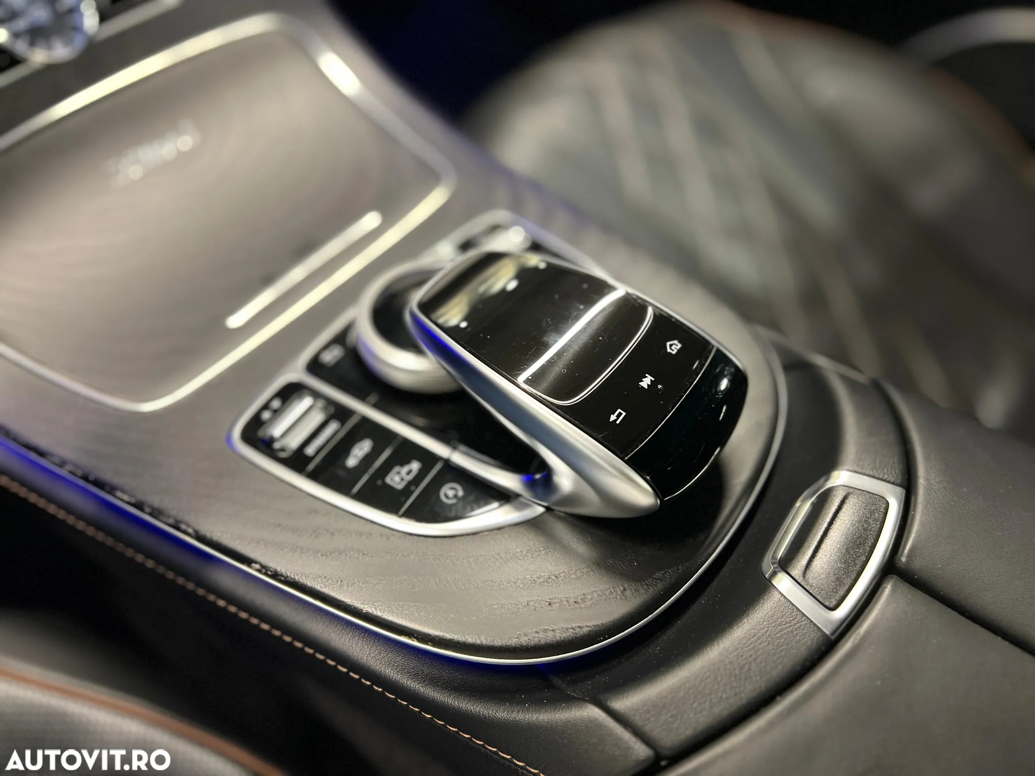 Mercedes-Benz CLS 450 4MATIC Aut - 15