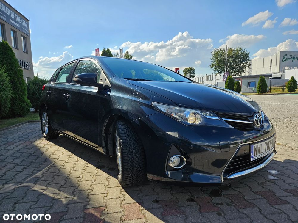 Toyota Auris 1.4 D-4D Premium - 1