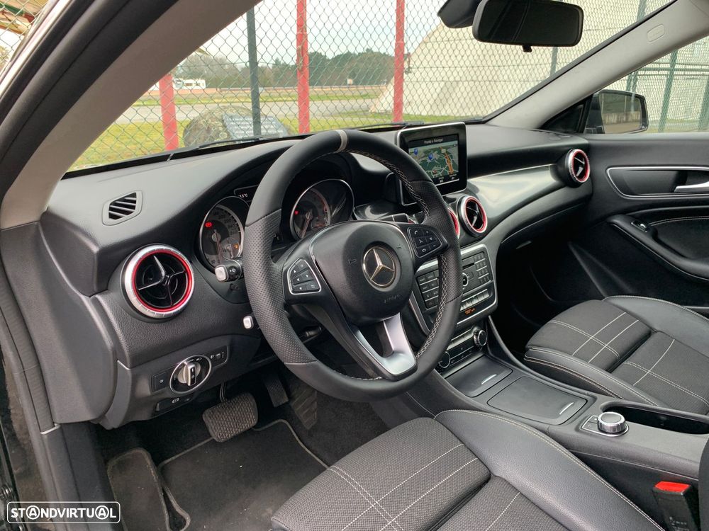 Mercedes-Benz CLA 200 d Shooting Brake AMG Line Aut. - 24