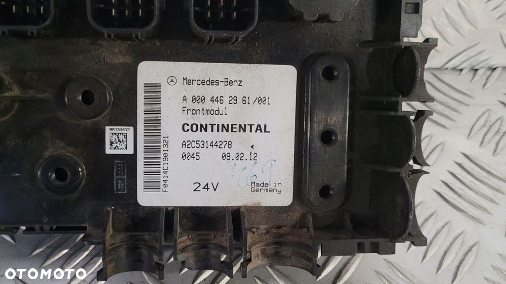 KOMPUTER / STEROWNIK / FRONTMODUL MERCEDES ACTROS A 000 446 29 61 / 001 - 2