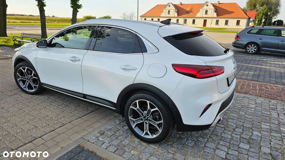Kia XCeed 1.4 T-GDI OPF DCT7 PLATINUM EDITION - 9