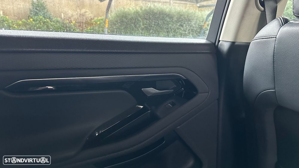 Land Rover Range Rover Evoque 2.0 D150 AWD HSE Auto - 11