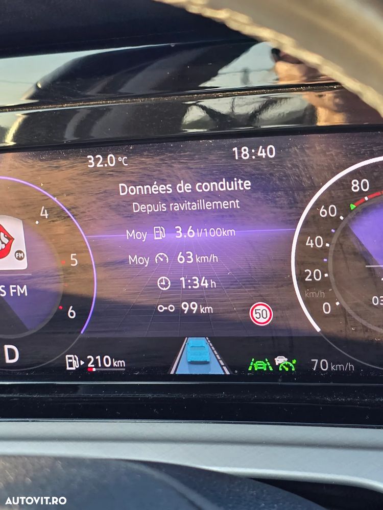 Volkswagen Golf Variant 2.0 TDI SCR DSG Life - 24