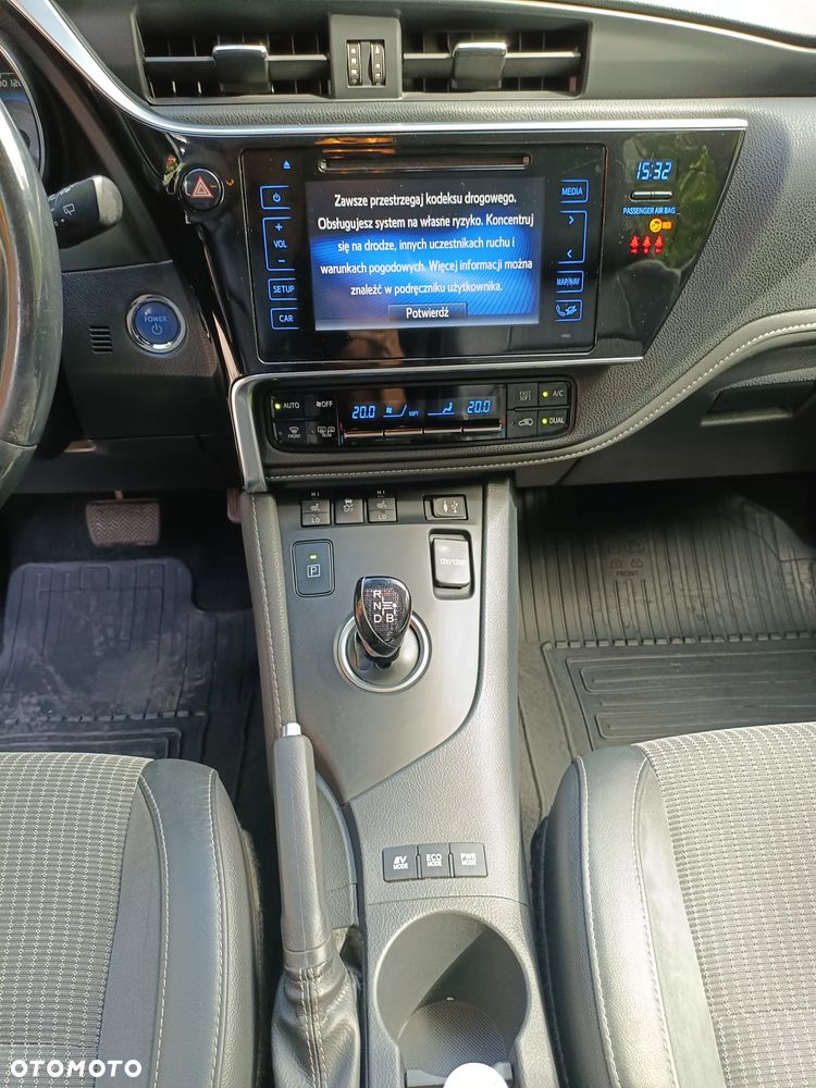 Toyota Auris - 9