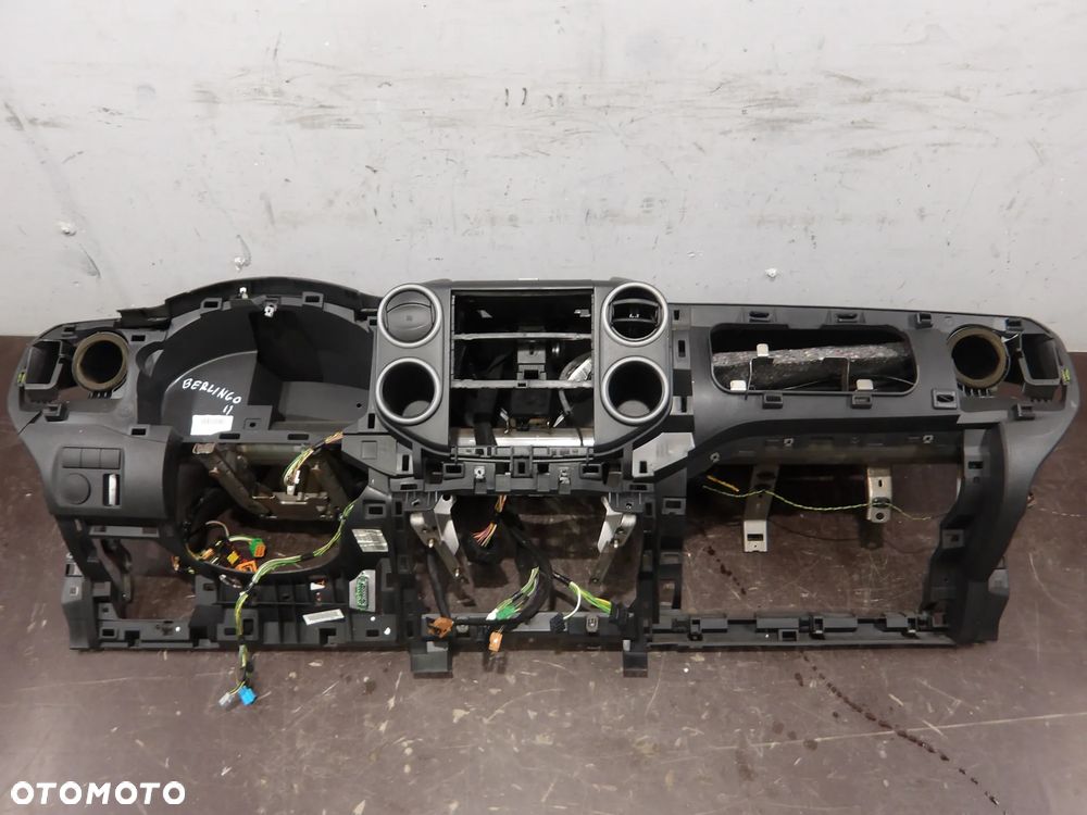 CITROEN BERLINGO II LIFT 12-18 1.6B DESKA ROZDZIELCZA KONSOLA KOKPIT - 1