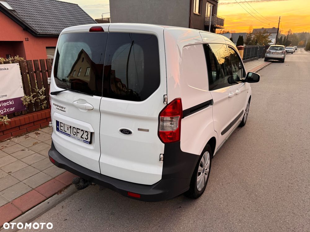 Ford Transit Courier - 7