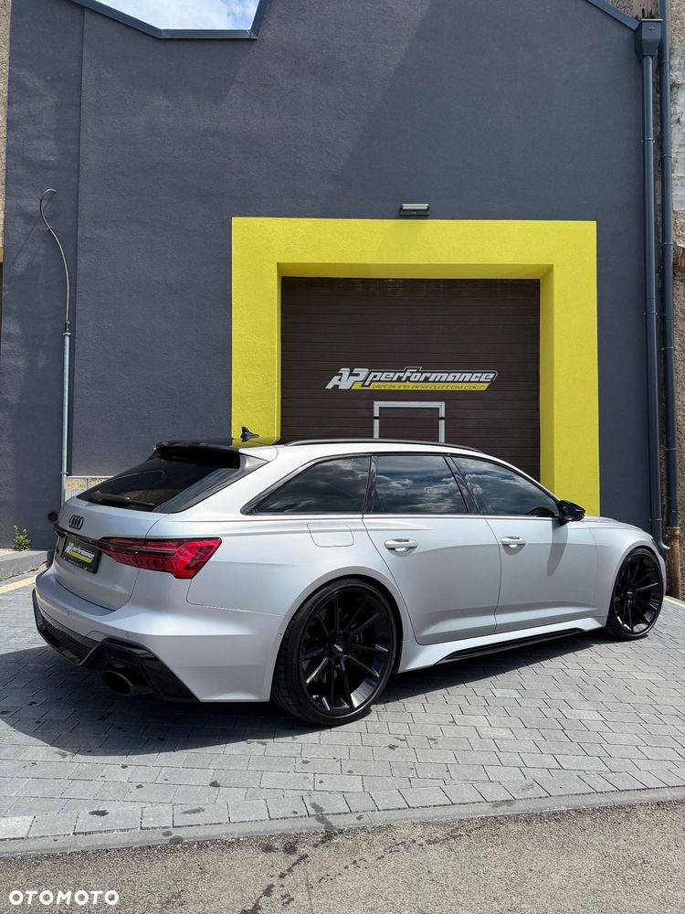 Audi RS6 Avant - 7