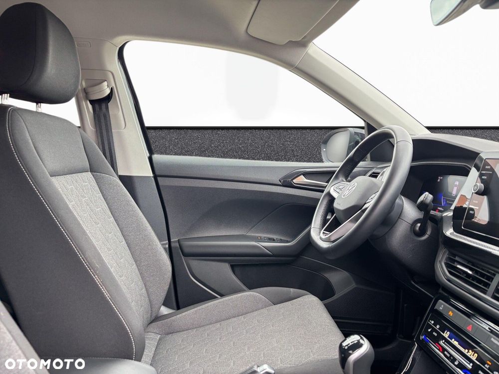 Volkswagen T-Cross - 24