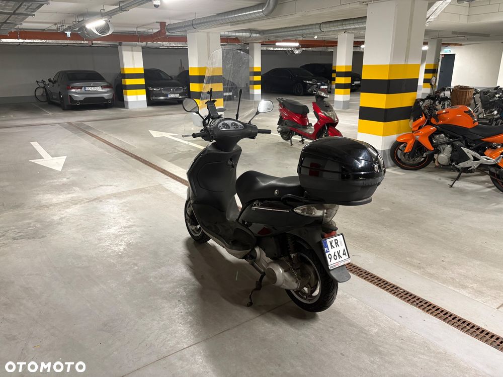 Piaggio FLY - 3