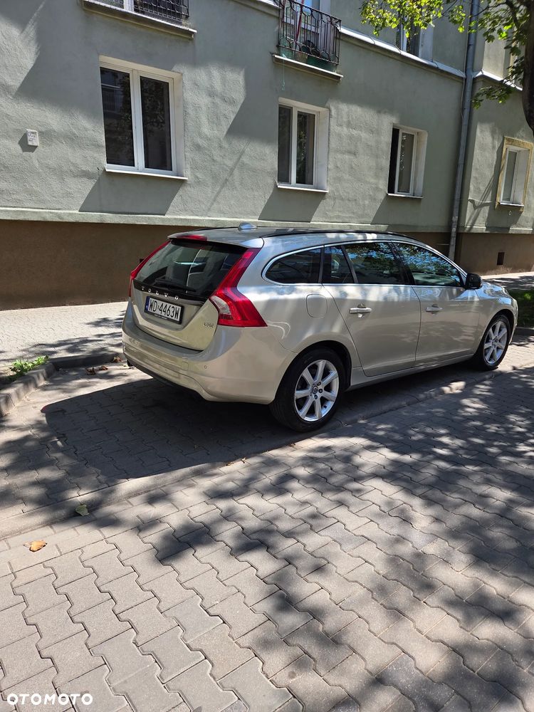 Volvo V60 D2 Drive-E Kinetic - 6