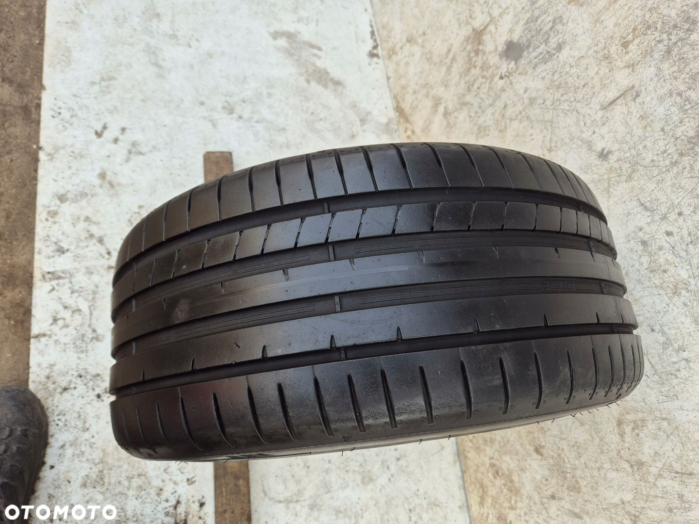 Dunlop SportMaxx RT 2 235/40R18 95 Y rant ochronny, wzmocnienie XL - 2