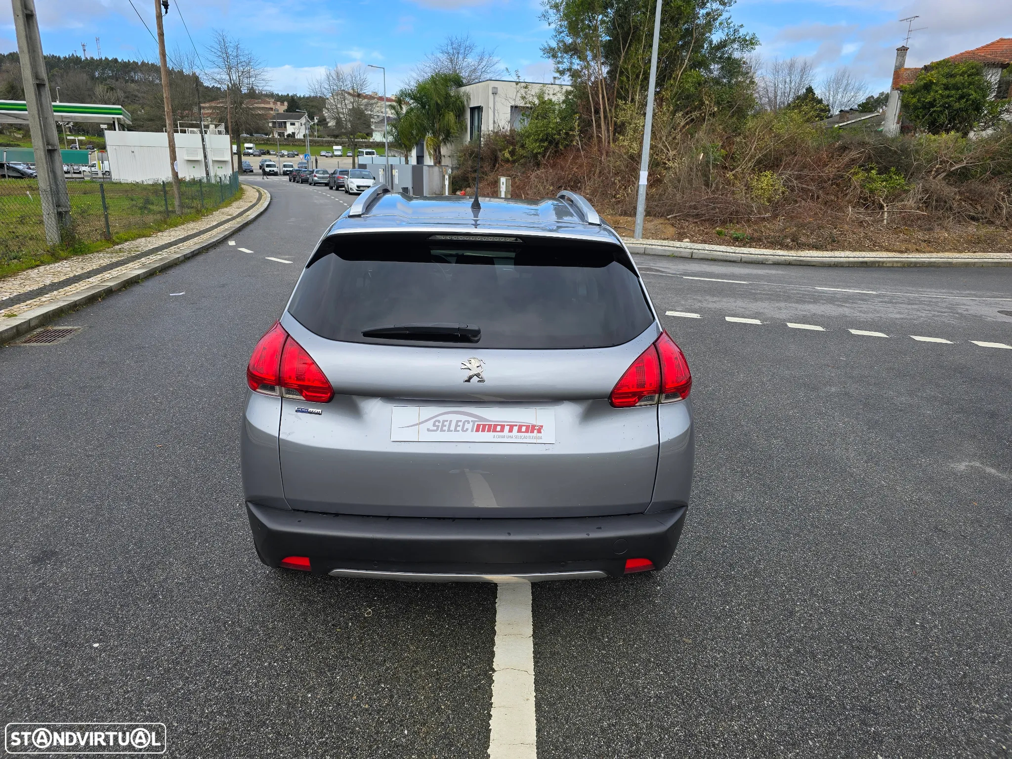 Peugeot 2008 1.2 PureTech Style - 8