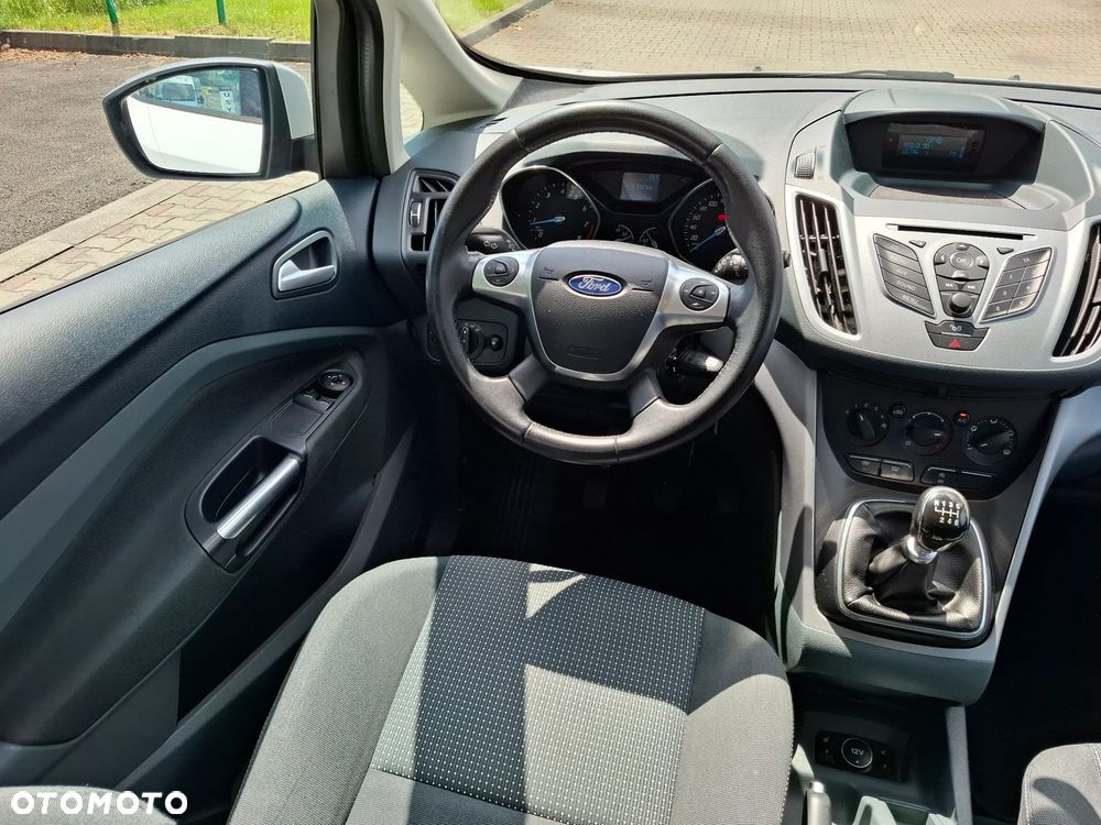 Ford C-MAX - 11