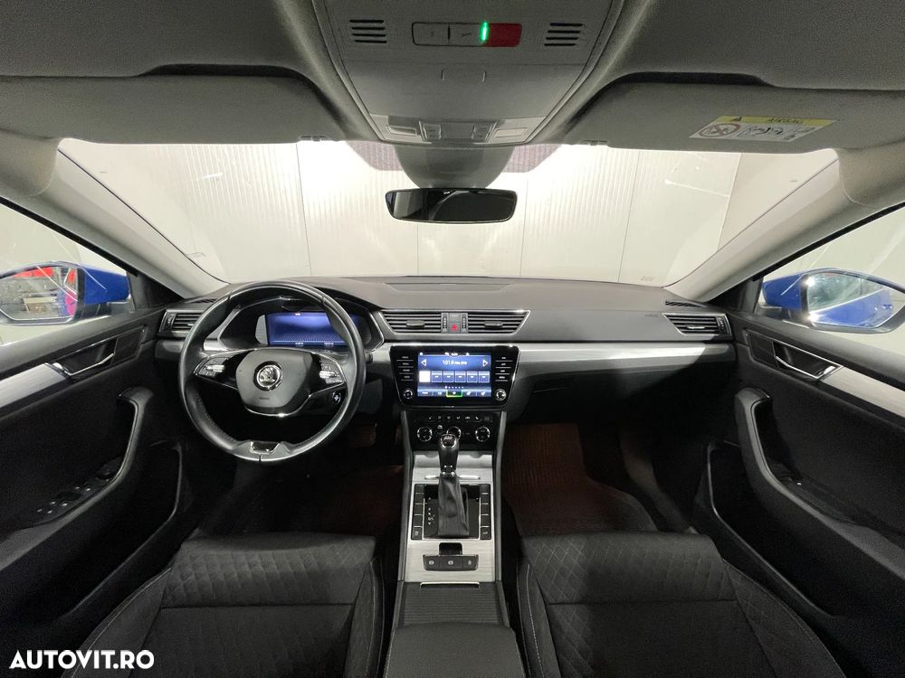 Skoda Superb 2.0 TDI DSG Ambition - 8