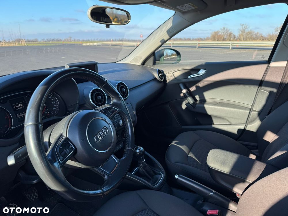 Audi A1 Sportback 1.6 TDI Attraction - 8