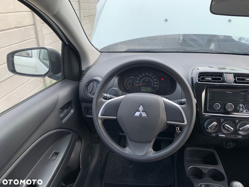 Mitsubishi Space Star - 22