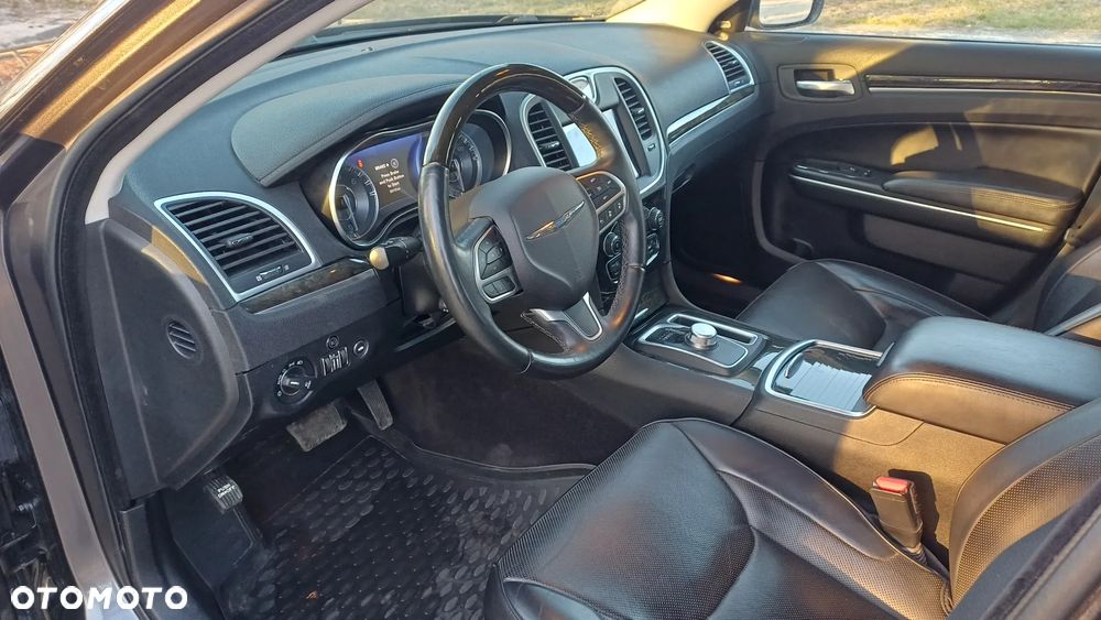 Chrysler 300 - 10