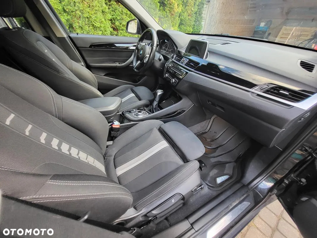 BMW X1 xDrive18d - 8