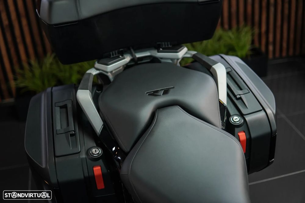 BMW R 1300 RT TRIPLE BLACK AUTOMATICA - 35