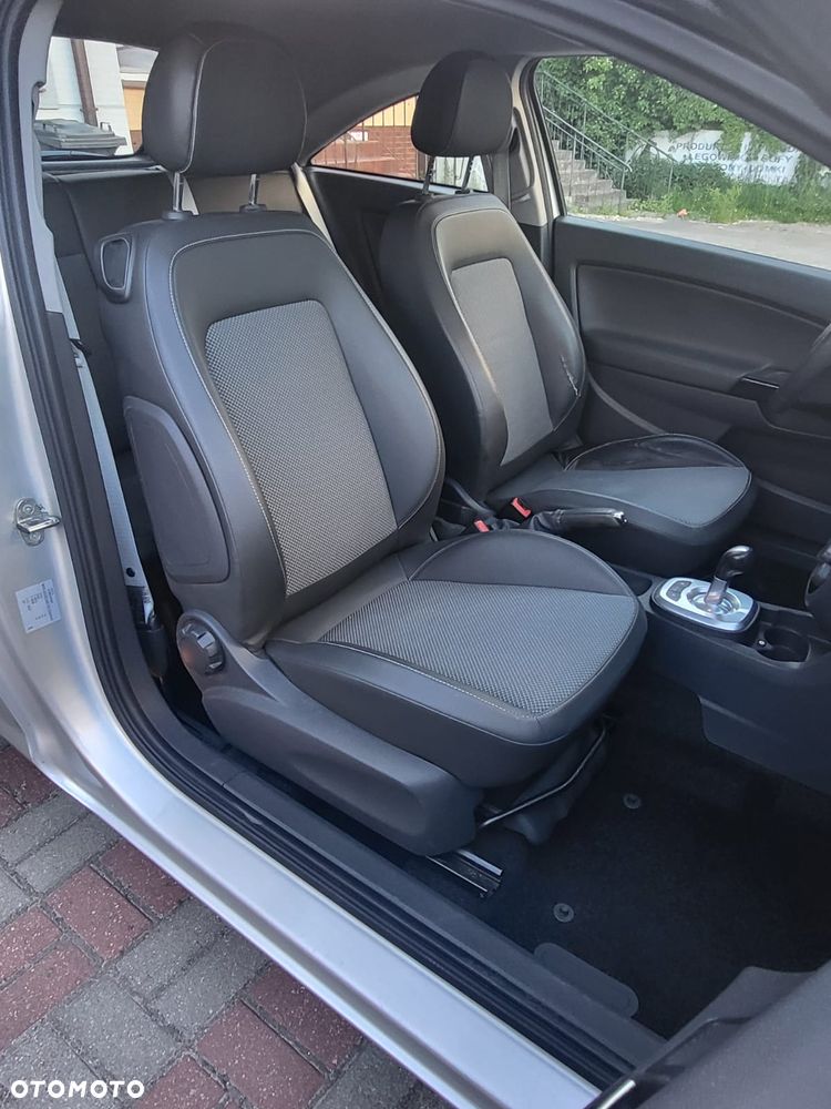 Opel Corsa 1.2 16V Enjoy EasyTronic - 26