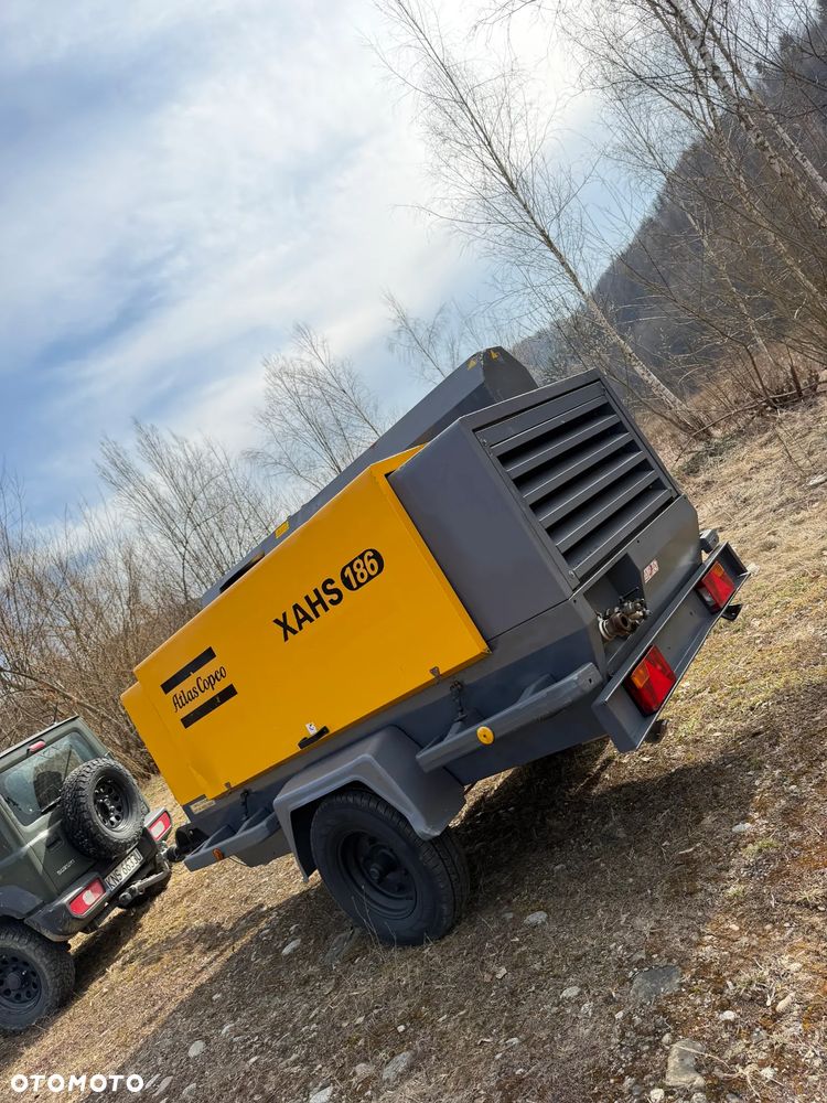 Atlas Copco XAHS 186 Kompresor Śrubowy Sprężarka potężna mocna 11m3. 12 bar regulowanych. Bogata wersja z chłodnicą cyklonową! z Norweskiej Upadłości! Niski Przebieg 1900mtg. 2014rok silnik DEUTZ.150 KM. serwisowany w DEKRA. OKAZJA - 3