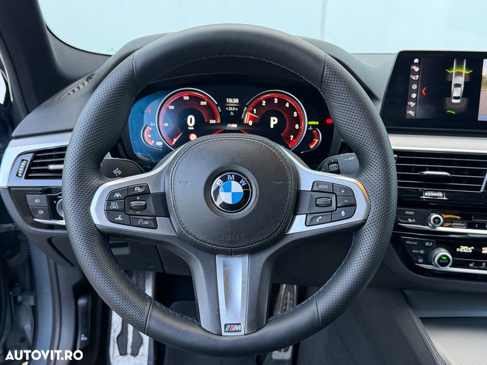 BMW Seria 5 540i xDrive AT - 25