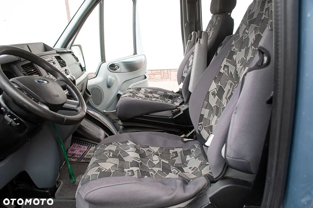 Ford Transit - 22