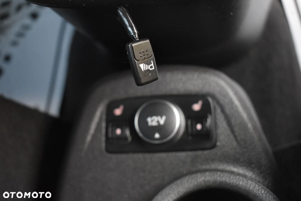 Ford Tourneo Connect 1.6 TDCi Titanium - 35
