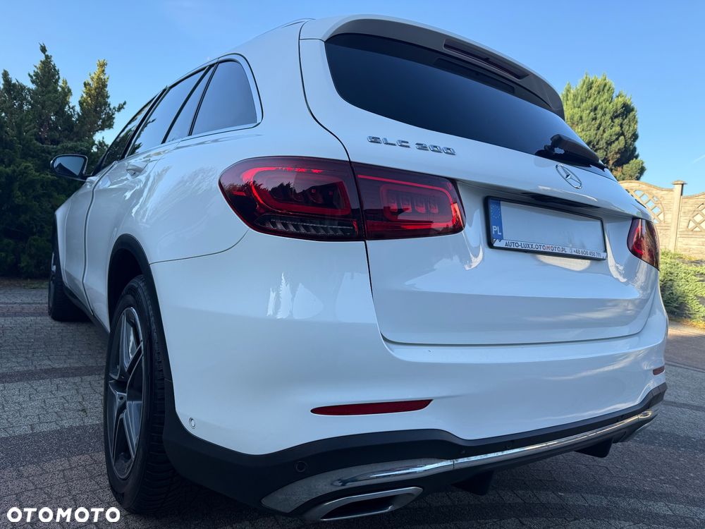 Mercedes-Benz GLC 200 4Matic 9G-TRONIC AMG Line Plus - 14