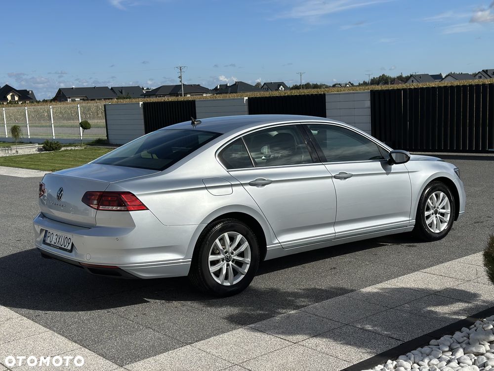 Volkswagen Passat - 5