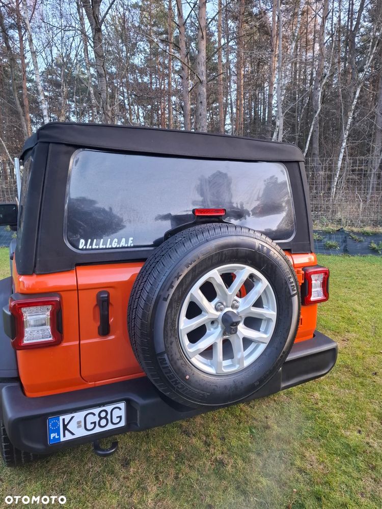 Jeep Wrangler 3.6 X - 9