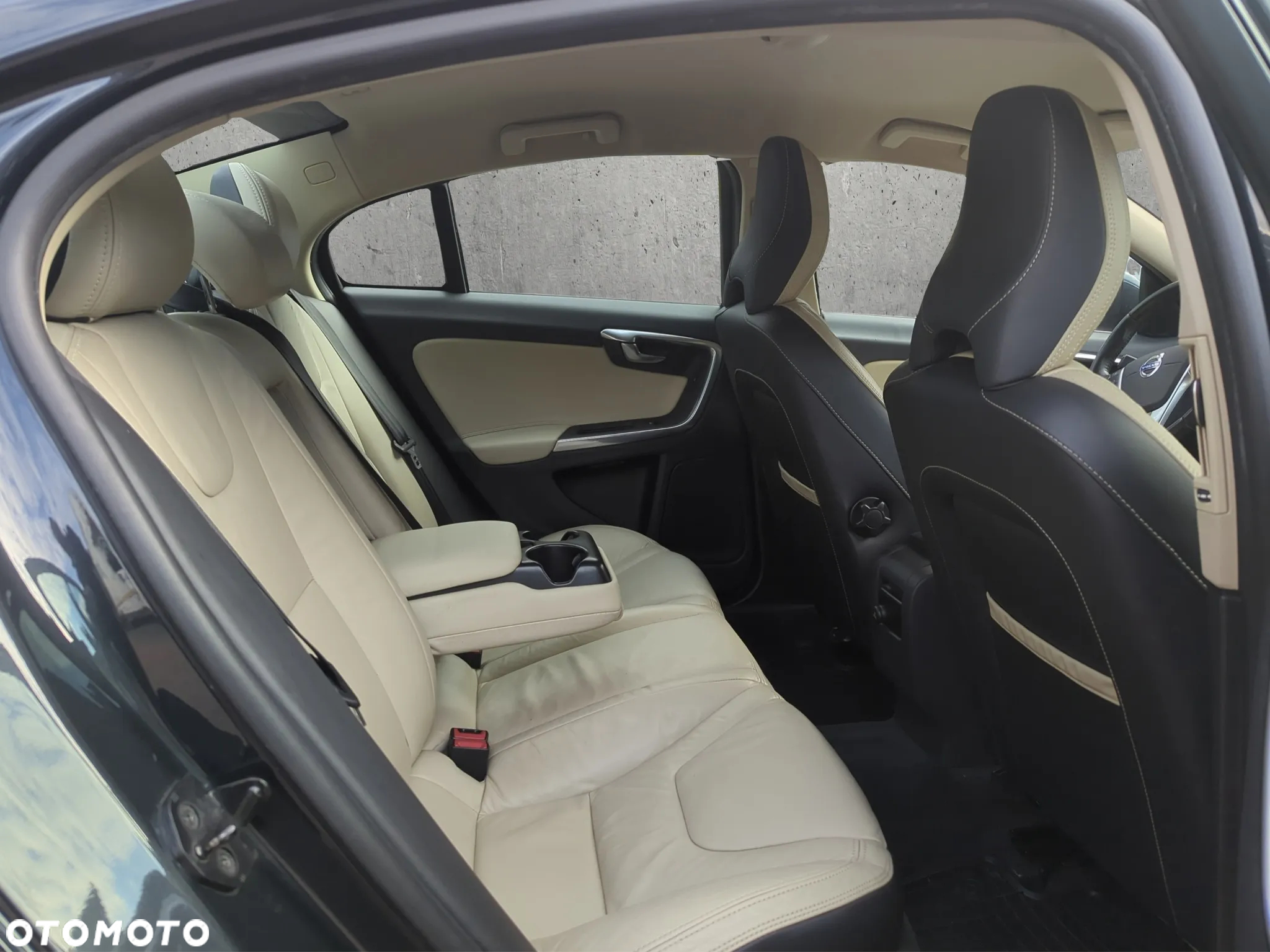Volvo S60 D3 Summum - 17