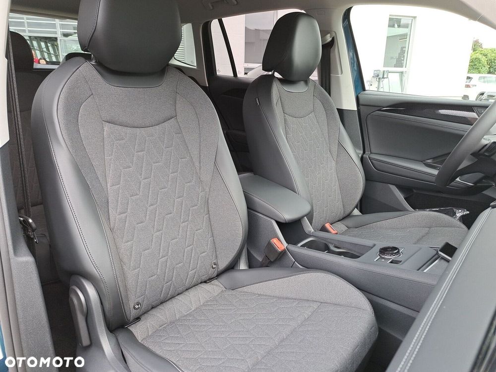 Volkswagen Tiguan - 29