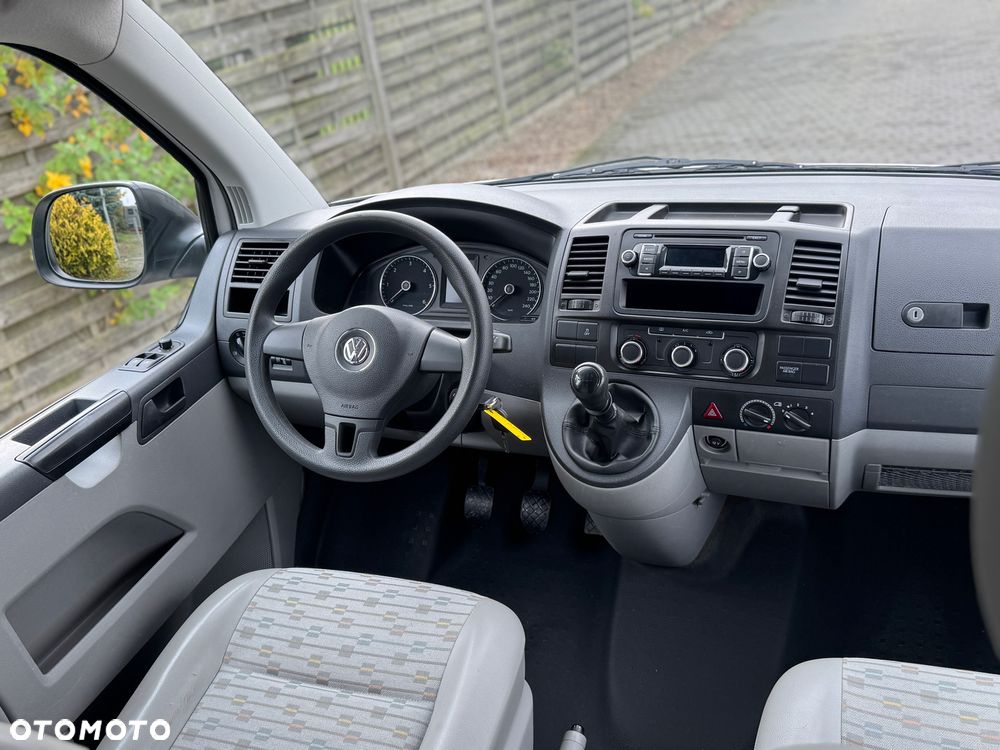Volkswagen Transporter California Beach - 12
