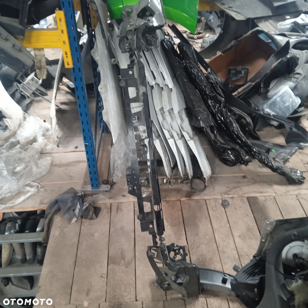 Ślizg zderzaka tylnego BMW F20 7371712 - 1