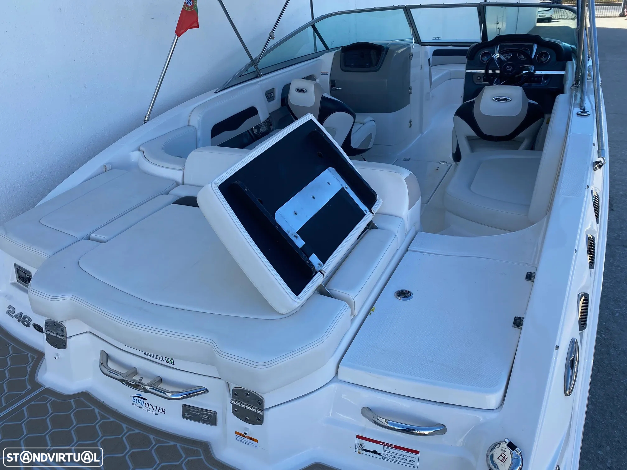 Chaparral 246 SSi - 16