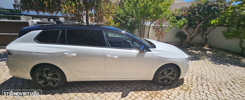 Opel Astra Sports Tourer - 21