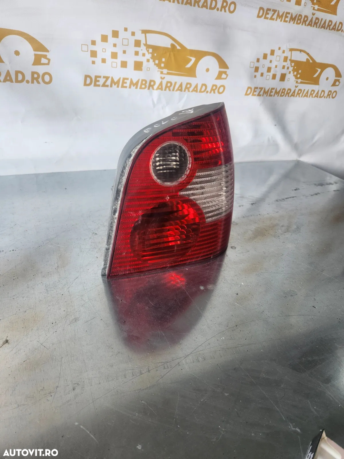 Lampa Stop Tripla Dreapta Vw Polo 9N - Dezmembrari Arad - 4