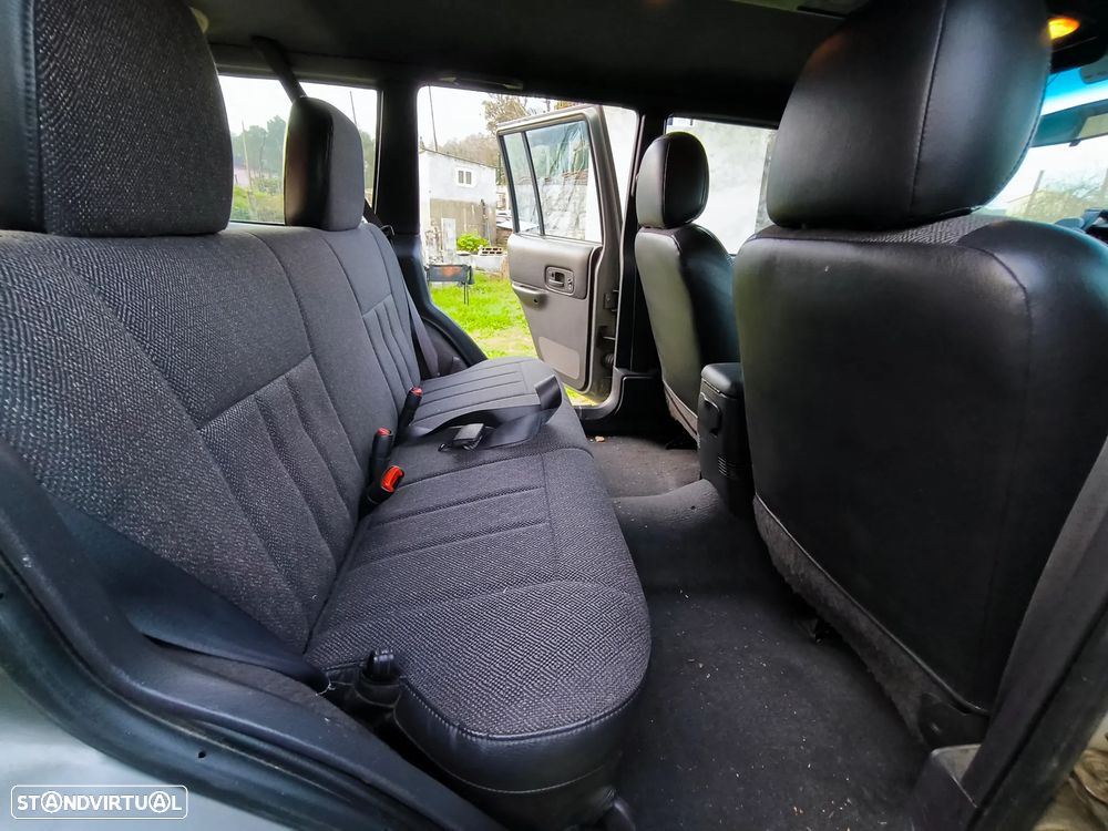 Jeep Cherokee 2.5 TD Classic - 9