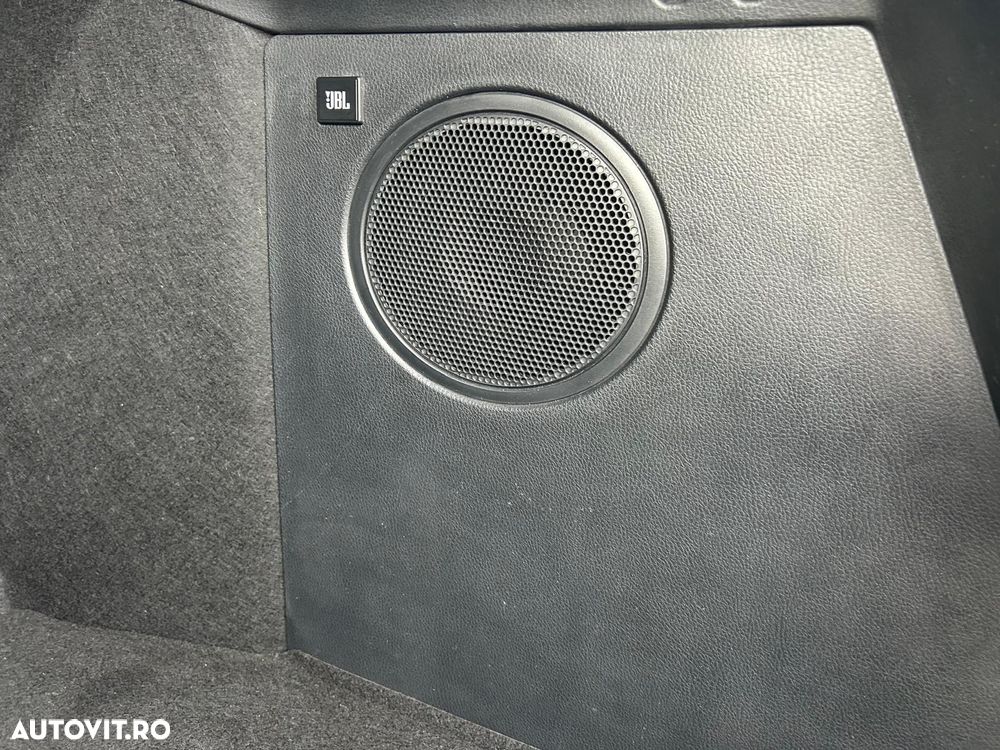 Toyota C-HR Hybrid Style Selection - 20