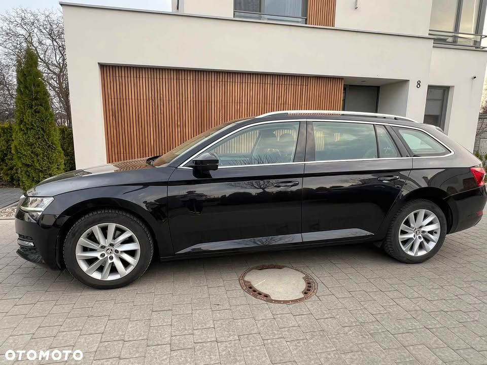Skoda Superb 2019 photo 3