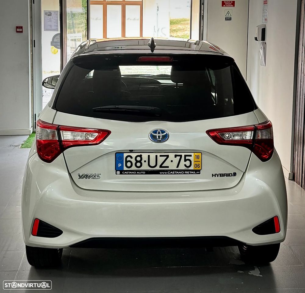 Toyota Yaris 1.5 HSD Square Collec.White - 9