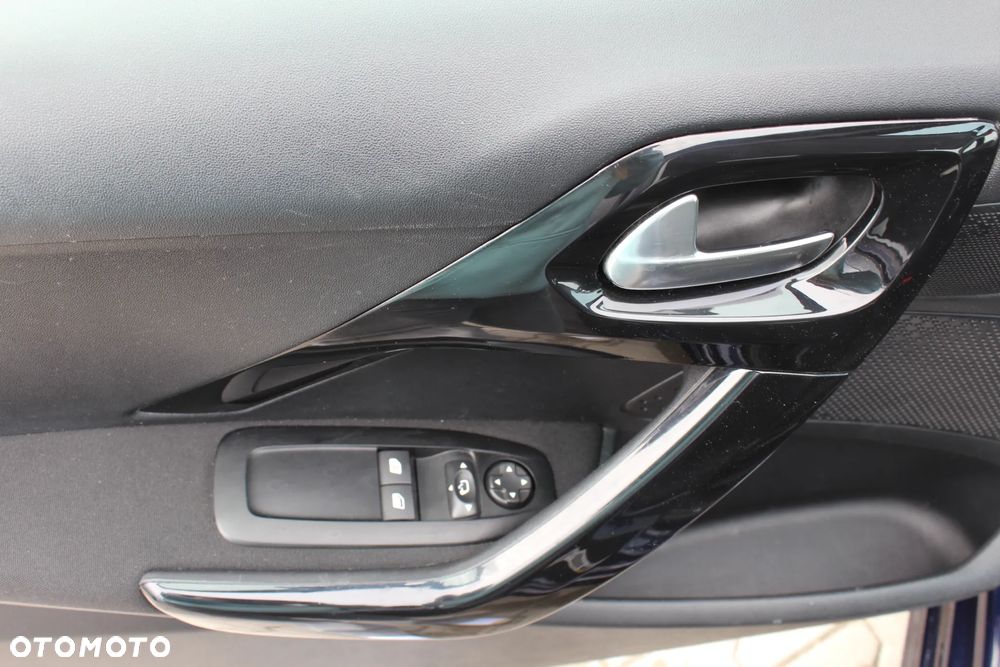 Peugeot 208 PureTech 82 Allure - 14