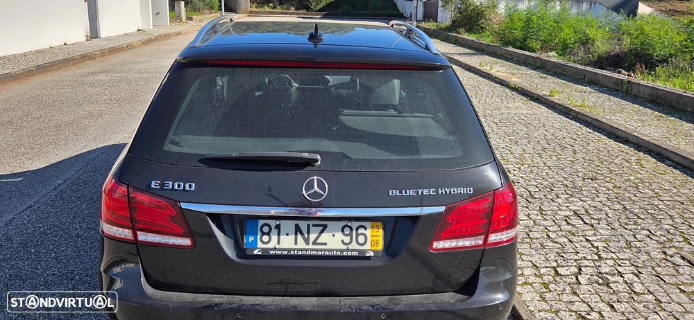 Mercedes-Benz E 300 Bluetec Hybrid Avantgarde - 4