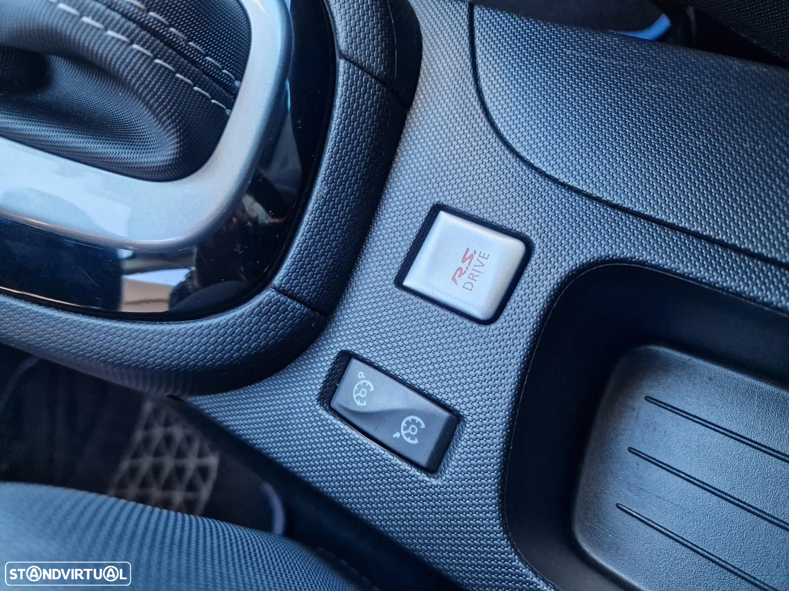 Renault Clio 1.2 TCE GT EDC - 32