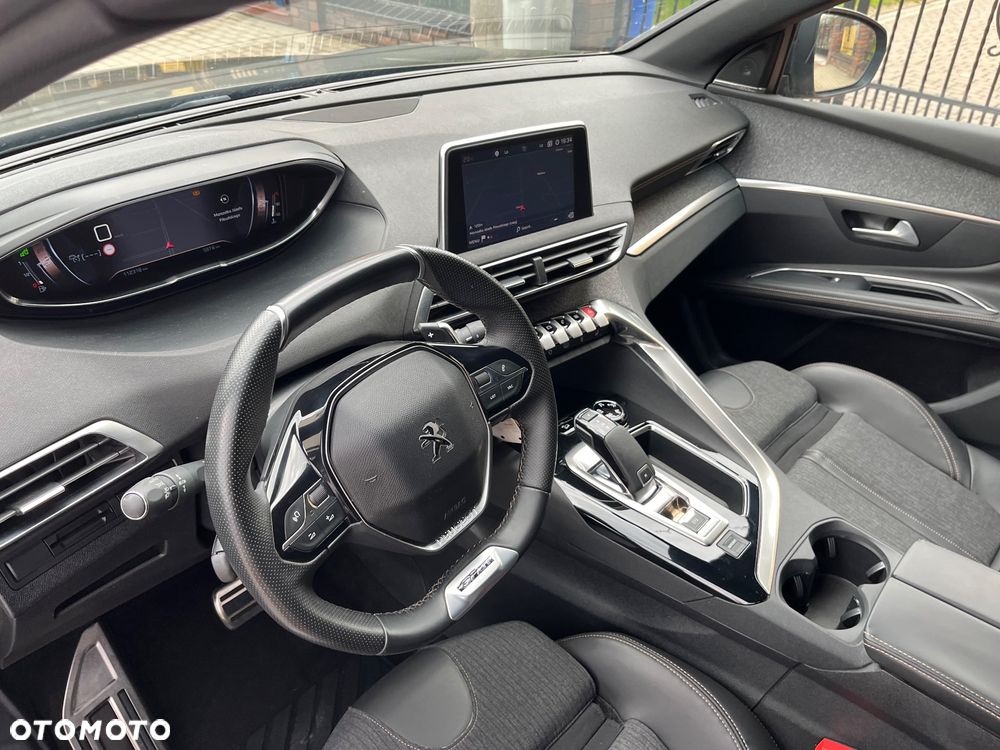 Peugeot 5008 1.6 PureTech Allure S&S EAT8 - 19