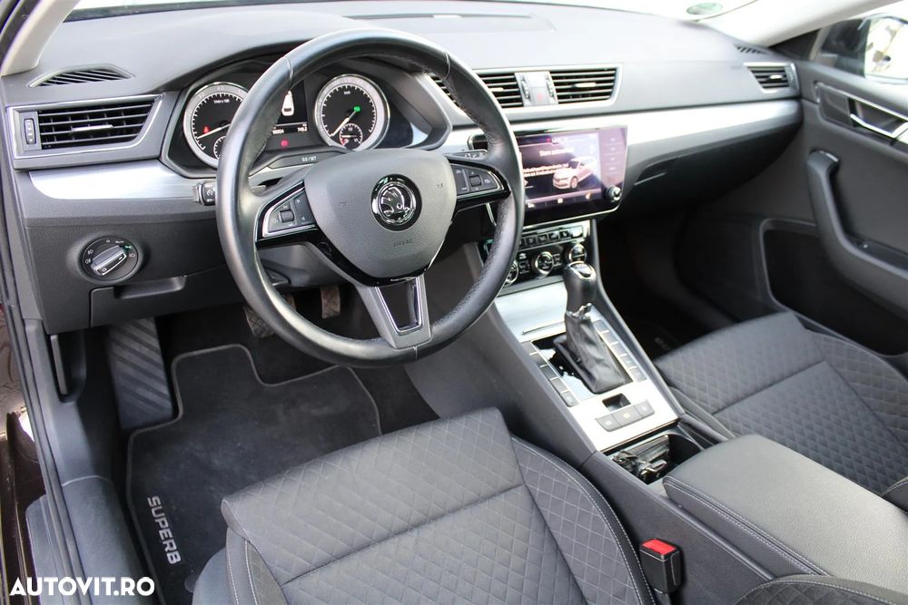 Skoda Superb Combi 1.5 TSI ACT DSG Ambition - 11